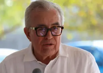 Crece la polémica por Rubén Rocha Moya: redes cuestionan su paradero tras solicitud de licencia