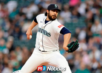 Andrés Muñoz alcanza 100.8 millas y suma su rescate 11 de la temporada
