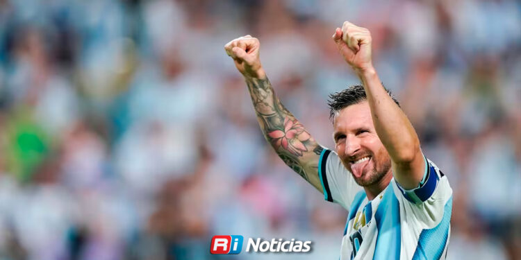 Lionel Messi debuta con hat-trick y alcanza marca histórica de goleo