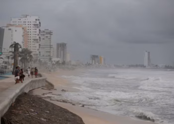 Sinaloa bajo intenso calor con posibles lluvias ligeras este 10 de junio de 2026