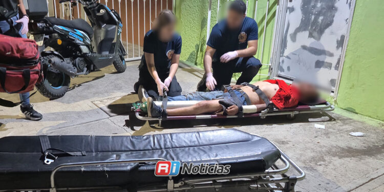 Hombre resulta lesionado tras presunto asalto, agresión con bate y arma blanca en El Jabalíes