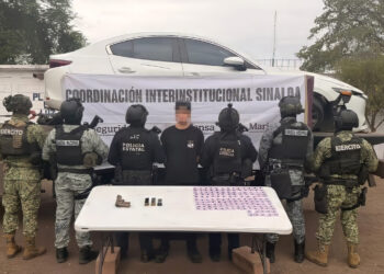 Detienen a presunto robacarros armado tras persecución en Tres Ríos; llevaba droga, arma y poncha llantas