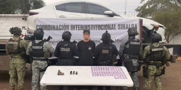 Detienen a presunto robacarros armado tras persecución en Tres Ríos; llevaba droga, arma y poncha llantas
