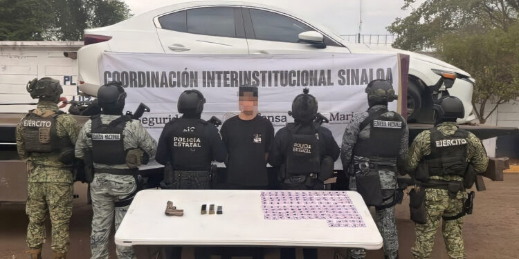 Detienen a presunto robacarros armado tras persecución en Tres Ríos; llevaba droga, arma y poncha llantas