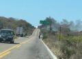 Reportan libre de bloqueos la Mazatlán-Tepic; retiran vehículo incendiado en la carretera libre