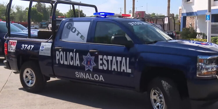 Hallan a hombre asesinado bajo puente carretero entre Tecualilla y El Trébol 1, en Escuinapa
