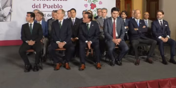 Sheinbaum reúne a la Liga MX y la FMF en Palacio a días del Mundial 2026 para impulsar programa nacional de futbol