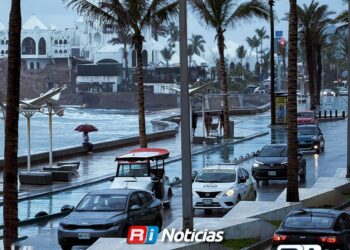 Camiones urbanos se preparan para lluvias e inundaciones en Mazatlán