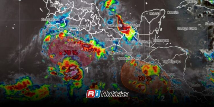 Dos zonas en el Pacífico con 70% y 50% de probabilidad de ciclón activan alerta por lluvias torrenciales en México