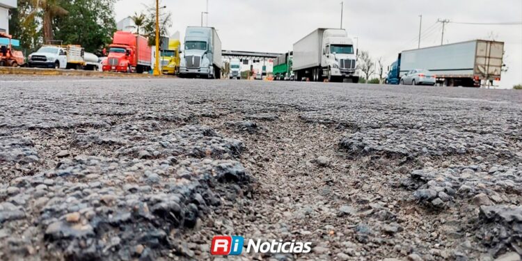 Carreteras de Sinaloa mantienen condiciones aceptables, pero baches comienzan a afectar algunos tramos