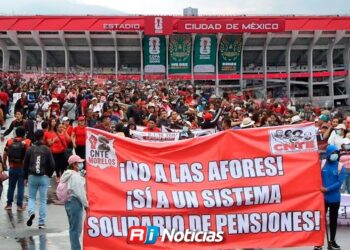 CNTE intenta llegar al Estadio Ciudad de México; SSC refuerza seguridad con antimotines y drones en Tlalpan