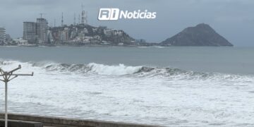 ALERTA: Continúa la alerta por mar de fondo en Mazatlán; mantienen vigilancia en playas