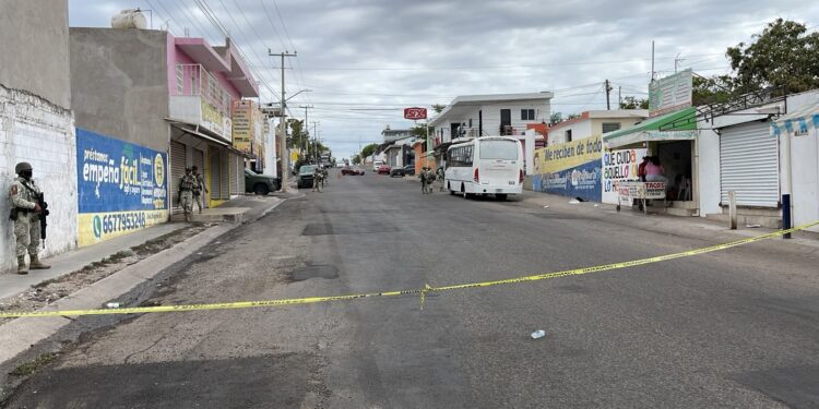 Atacan a tiros a joven de 22 años en el sur de Culiacán; es trasladado a un hospital