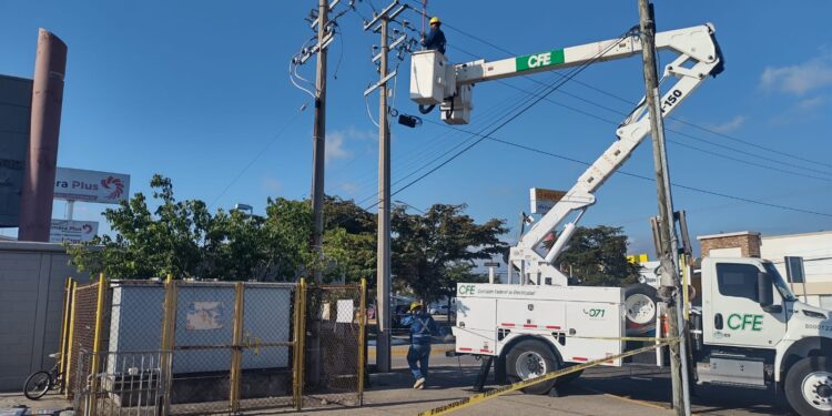 Hombre pierde la vida tras recibir descarga eléctrica en Mazatlán