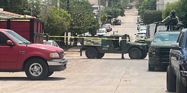 Asesinan a balazos a un hombre en la colonia Lázaro Cárdenas, en Culiacán