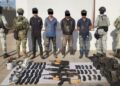 Detienen a cuatro personas armadas y aseguran arsenal en operativo en Navolato