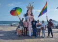 La comunidad LGBT, Maz Orgullo 2026, Pride Mazatlán, inauguraron la instalación de un monigote “El Anhelo de Calipso” en homenaje a las mujeres trans.