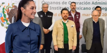 México refuerza vigilancia contra el ébola y envía a funcionario a reuniones en Washington