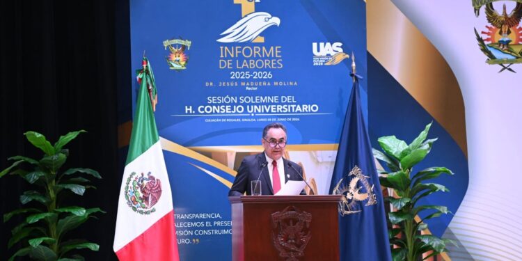 Rector Jesús Madueña rinde su Primer Informe; UAS se mantiene entre las mejores del país