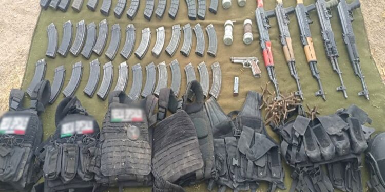 Confirman cuatro detenidos y arsenal asegurado tras balacera en Ranchito de Los Gaxiola