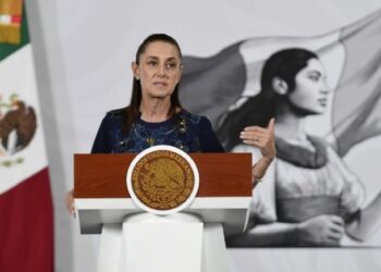 Sheinbaum prioriza producción petrolera para consumo interno y analiza propuesta de incremento en extracción