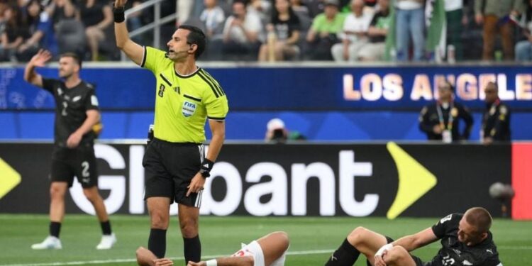 César Ramos hará historia: será el árbitro mexicano con más partidos en Copas del Mundo