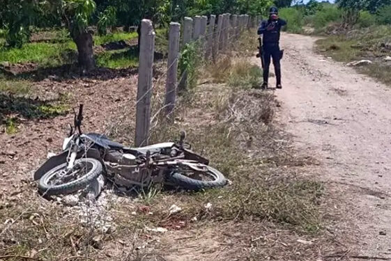 Fallece joven motociclista tras accidente en camino rural de Escuinapa