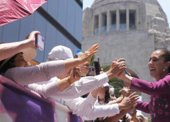 Sheinbaum celebra dos años de su triunfo y afirma que la Transformación “no tiene marcha atrás”