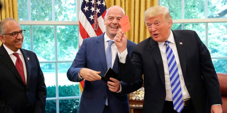 Parlamento Europeo pide investigar a Gianni Infantino por el caso Balogun