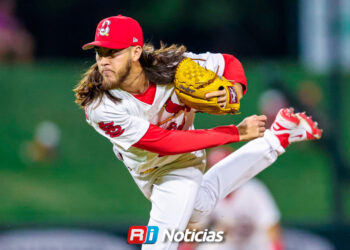 El sinaloense Luis Enrique Gastélum luce en relevo con Cardenales en Grandes Ligas