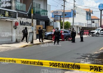 Asesinan a balazos a un hombre sobre la Av. Insurgentes en Mazatlán