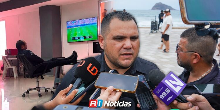 SSP Mazatlán investiga a comandante del C2 captado viendo partido de futbol durante horario laboral