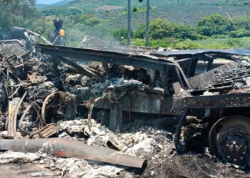 Choque e incendio en la autopista Guadalajara-Tepic deja al menos 16 personas sin vida
