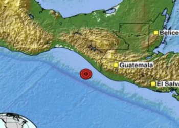 Guatemala estremecida por terremoto de 7.4 que se sintió en El Salvador con epicentro al suroeste de Huixtla, Chiapas
