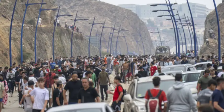 Italia suspende Schengen con España, unas 60 mil personas cruzaron irregularmente desde Marruecos