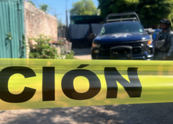 Localizan cuerpo envuelto en una sábana en predio de la colonia Las Cucas, en Culiacán