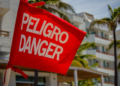 Restringen accesos a playas de Mazatlán por fuerte oleaje; Salvamento Acuático mantiene vigilancia permanente