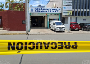 Ataque armado contra negocio de radiocomunicaciones deja un lesionado en Mazatlán