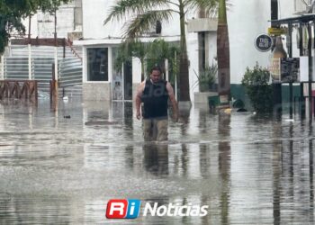 Mazatlán supera 100 milímetros de lluvia; activan refugio temporal