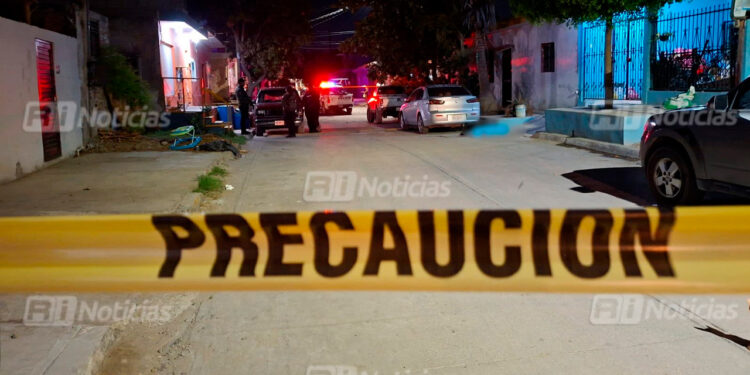 Joven es asesinado a tiros tras persecución en la colonia Independencia de Mazatlán