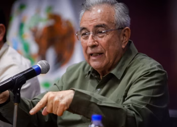 Rubén Rocha Moya buscaría entregarse a EEUU y negociar con la Fiscalía, asegura Jesús Lemus