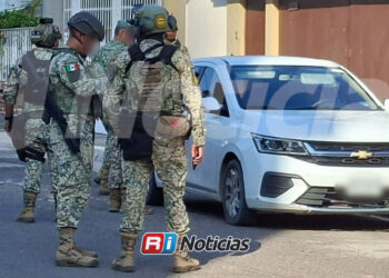 Localizan a dos hombres sin vida dentro de un automóvil en la colonia Ferrocarrilera de Mazatlán