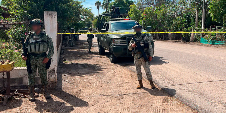 Identifican a padre e hijo hallados sin vida dentro de ataúdes en Navolato