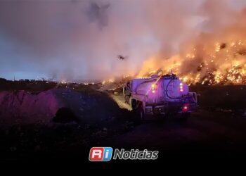Incendio en el basurón de Mazatlán presenta 70% de control; autoridades prevén llegar al 95% este día