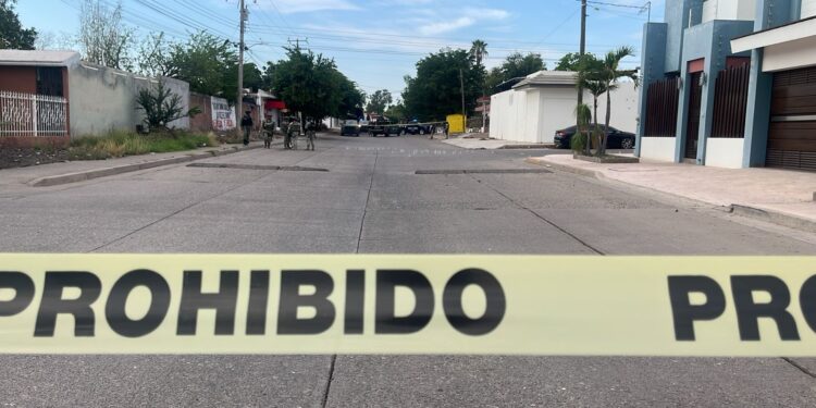 Atacan a balazos una vivienda en la colonia Guadalupe Victoria, en Culiacán