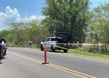 Hallan a un hombre sin vida en la carretera a Agua Blanca; investigan segundo bulto en la zona