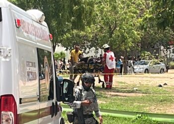 Joven muere y dos más resultan heridos tras ataque armado en la colonia Valle del Agua, en Culiacán
