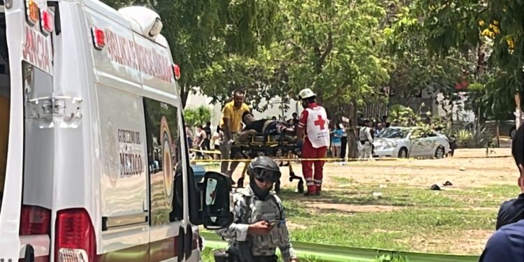 Joven muere y dos más resultan heridos tras ataque armado en la colonia Valle del Agua, en Culiacán