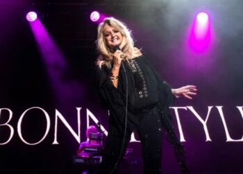 Muere Bonnie Tyler a los 75 años, la famosa cantante de Eclipse Total del Corazón