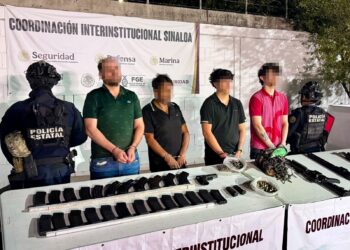 Grupo Interinstitucional detiene en Culiacán a cuatro civiles armados con importante arsenal